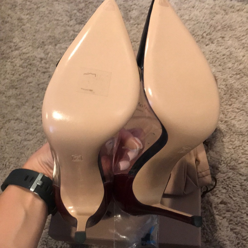Shoes - Picture 4 of 6